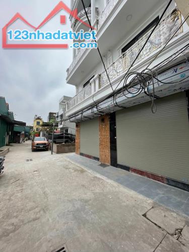 Bán Nhanh Nhà Bát Khối 42m 6 Tầng Thang Máy mặt tiền 3.9m Chỉ 8.4 Tỷ Long Biên Gara ÔTô