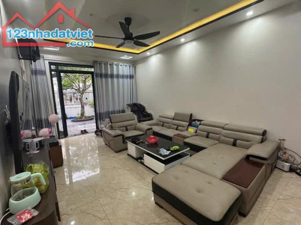 🎉🎉Siêu phẩm villa mini Cống Mỹ, Nam Sơn lô góc 3 mặt thoáng cực chill - 1