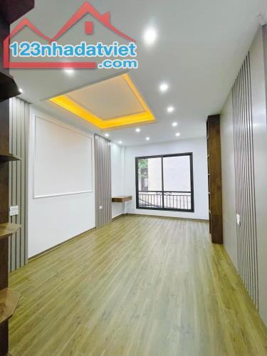 Bán nhà Hà Cầu 42m², 5 tầng, thang máy Châu Âu, giá SIÊU HỜI - 1