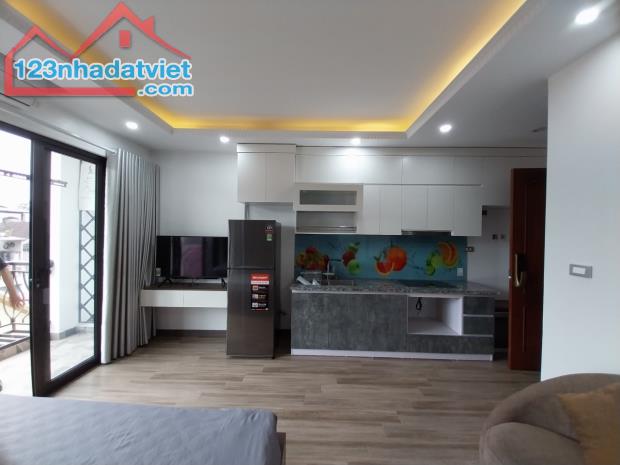 Cho thuê Căn Apartment tại ngõ 193 Trích Sài. Ban công rộng thoáng View hồ Tây. Chỉ 6.5tr