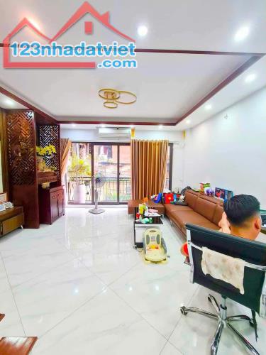 PHÂN LÔ TRẦN ĐẠI NGHĨA, 50M2, 5 TẦNG,MT 4,4 M, GIÁ 15,2 TỶ, VỈ HÈ Ô TÔ, KD - 4