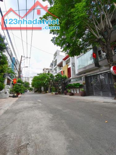 BIỆT THỰ LÔ GÓC 2 MẶT TIỀN KINH DOANH-3 TẦNG-9.3Mx20M-KHU VỰC SẦM UẤT ĐƯỜNG 59 P14 GÒ VẤP