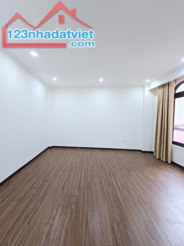 nhà đẹp - tư đình  - sổ đỏ sạch  - 15 m ra ô tô -   an ninh tốt - 2