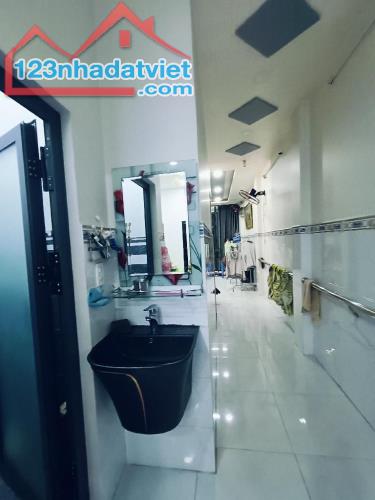 Bán nhà MT Lê Khôi-ngang 4m-4PN-nhà mới-sổ vuông-kinh doanh sầm uất 10 tỷ hơn - 3