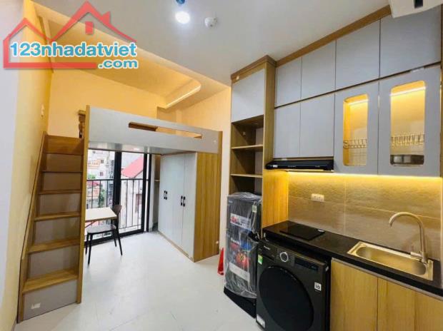 Cần bán gấp tòa nhà dòng tiền doanh thu cao Phạm Văn Đổng 58m2, 6T, mt rộng, thang máy, 15