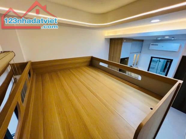 Cần bán gấp tòa nhà dòng tiền doanh thu cao Phạm Văn Đổng 58m2, 6T, mt rộng, thang máy, 15 - 2
