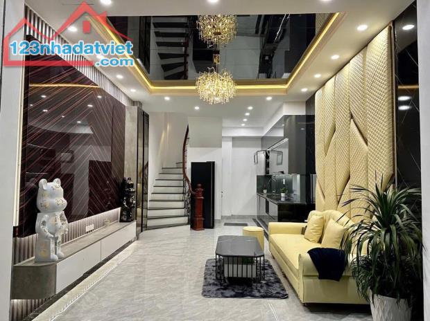 Hoa khôi cực hiếm - vip Tôn Đức Thắng, Đống Đa, thang máy, ô tô đỗ cửa, tặng full nội thất - 1