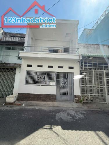 Chỉ 7.8 tỷ sở hữu ngay căn nhà HXH 341/ Khuông Việt P. Phú Trung Q. Tân Phú - 1