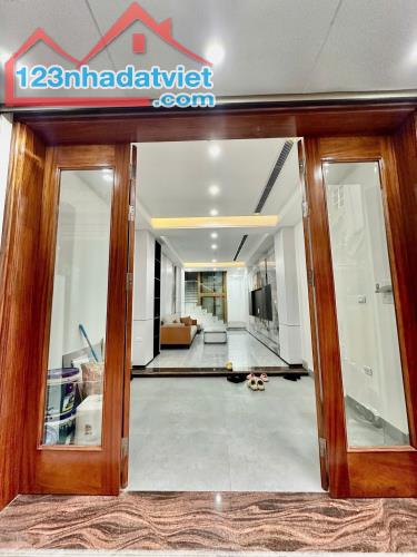 Cần bán gấp siêu phẩm Xuân Đỉnh 48m2, 6T thang máy, ô tô, gần phố