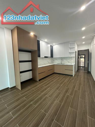 Cần bán gấp siêu phẩm Xuân Đỉnh 48m2, 6T thang máy, ô tô, gần phố - 3