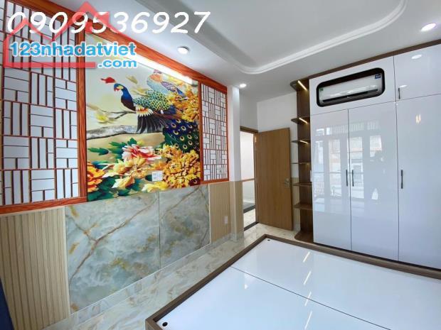 SIÊU PHẨM NGANG 6M MỚI 100% – 3 TẦNG SANG XỊN – XE HƠI VÀO NHÀ – NGAY LÊ ĐÌNH CẨN – GIÁ