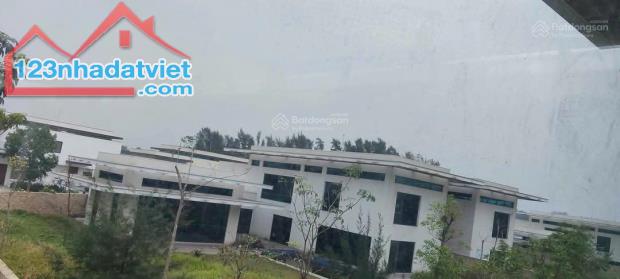Bán biệt thự nghỉ dưỡng VIP sân golf Vân Trì, Đông Anh 1200m2, MT 31m, giá 220 tỷ. LH: - 4