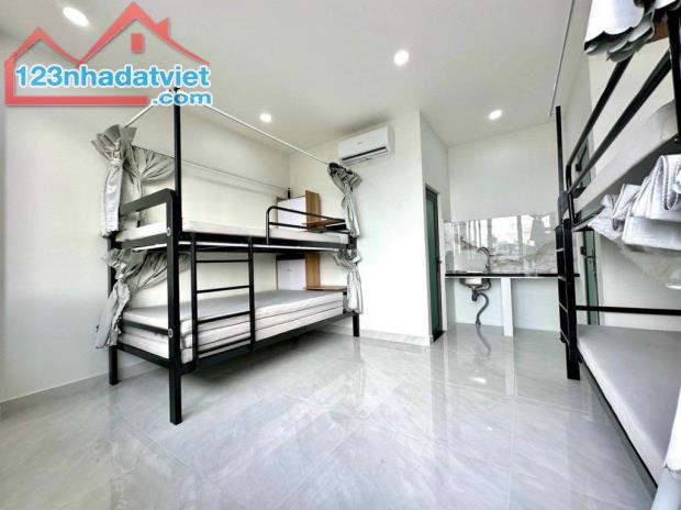 Bán CHDV ngay ĐH VĂN LANG, GÒ VẤP. Hơn 26phòng dòng tiền 160tr/t, 29,5 tỷ 140M2 ngang 10M - 2
