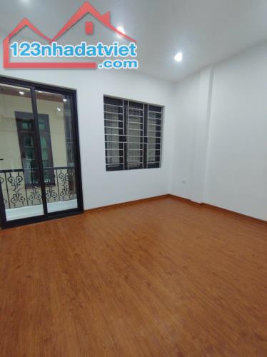 Bán nhà Lê Trọng Tấn, Thanh Xuân. 32m2 x 5 Tầng. MT 4.1m. PHÂN LÔ. Ô TÔ. Hơn 13 Tỷ. - 2