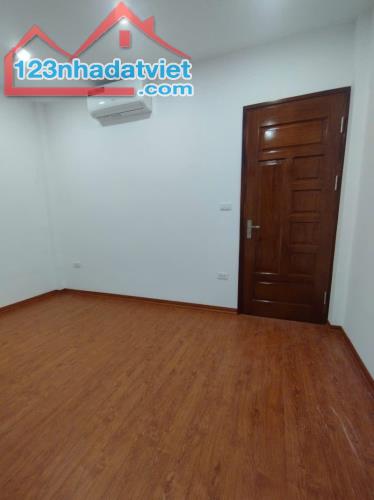 Bán nhà Lê Trọng Tấn, Thanh Xuân. 32m2 x 5 Tầng. MT 4.1m. PHÂN LÔ. Ô TÔ. Hơn 13 Tỷ. - 3