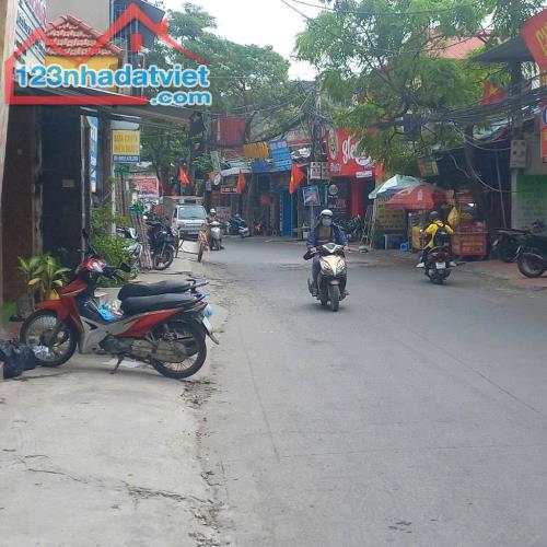 BÁN ĐẤT TẶNG NHÀ 3 TẦNG - THANH BÌNH - MỘ LAO, CÓ NGAY DÒNG TIỀN 9 TRIỆU/THÁNG. GIÁ 6.7 tỷ