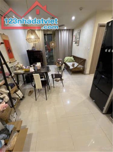 Căn hộ đẹp- giá tốt cần bán nhanh căn chung cư view đẹp tại huyện Gia Lâm, TP Hà Nội