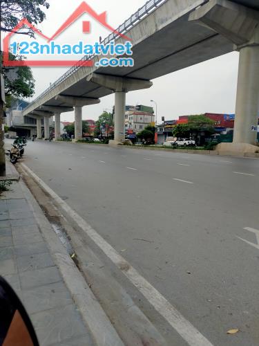 #VĂN TRÌ - NGÕ Ô TÔ - 7 TẦNG - THANG MÁY - 17 PHÒNG KHÉP KÍN - DÒNG TIỀN