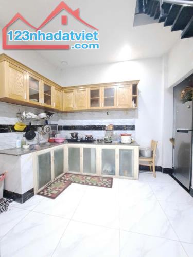 🌴 Ngay siêu thị Go.Dĩ An - Nhà 2 tầng 50mv, Hẻm xe hơi - Đông Hoà, Dĩ An - Pháp lý chuẩn. - 2