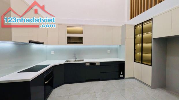 BÁN NHÀ MỘT XẸT NGUYỄN VĂN LƯỢNG, SÁT MẶT TIỀN - 2