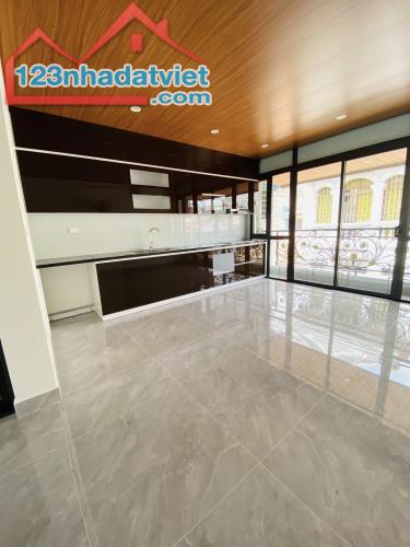 Bán nhà Phân Lô Ôtô tránh Hoàng Văn Thái 50/55m x 5Tầng Thang máy, MT 4.7m 21.6 Tỷ - 4