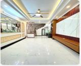 nhà riêng ô tô đỗ cửa - nội thất đẹp - gần trường, chợ