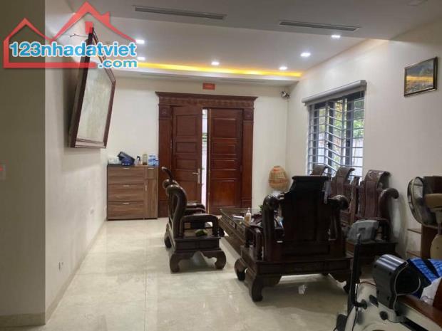 Bán nhà 6 tầng thang máy Thượng Đình 43 m² – gần phố, nội thất cao cấp – giá 8.9 tỷ - 1