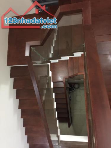 Bán nhà 6 tầng thang máy Thượng Đình 43 m² – gần phố, nội thất cao cấp – giá 8.9 tỷ - 4
