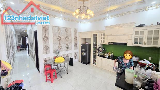 GĐ CẦN BÁN NHÀ RỘNG 235m² - 1lầu 1trệt SIÊU ĐẸP - Phường Tân Hòa - Hố Nai NEW - Đồng Nai - 3