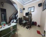 Bán nhà ngõ 87 Xuân Thuỷ, DT 154/158m, 4 tầng, MT 9.5m, giá 39.7 tỷ, ngõ oto.