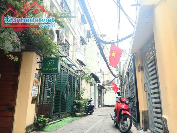 Siêu Phẩm Độc Nhất Phạm Viết Chánh Q.1 - 70m²(4,7 x 15) Xe Hơi VF3 - 13,8 Tỷ - Xây 5 Tầng - 2