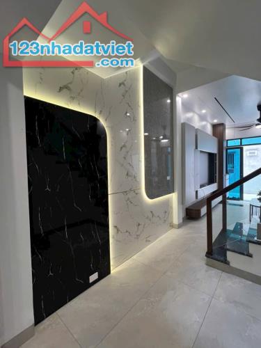 Bán nhà 3 tầng ngõ phố Nguyễn Đình Chiểu, ph Ngọc Châu, TP HD, 40.5m2, 3 ngủ, gần đường - 3