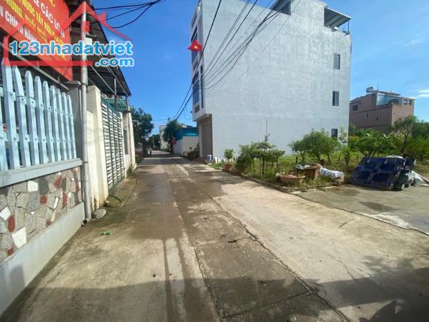 Bán đất Ấp Quán Mê Linh 69m² mặt tiền 5,5m, ô tô 7 chỗ vào, nhỉnh 2 tỷ - 1
