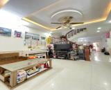 cần bán nhà nguyễn trãi thanh xuân 55m gíá 9.9 tỷ ô tô đỗ chước cửa .