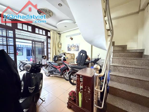 GIÁP QUẬN 1 - XÔ VIẾT NGHỆ TĨNH P21 - ĐẤT 89M² - HẺM Ô TÔ 5M - 13.5 TỶ - 1