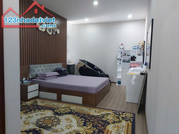HẠ ĐÌNH - CĂN GÓC - MẶT SÀN RỘNG 206M² - 4 PHÒNG NGỦ MASTER - 66 TRIỆU/M² - 2