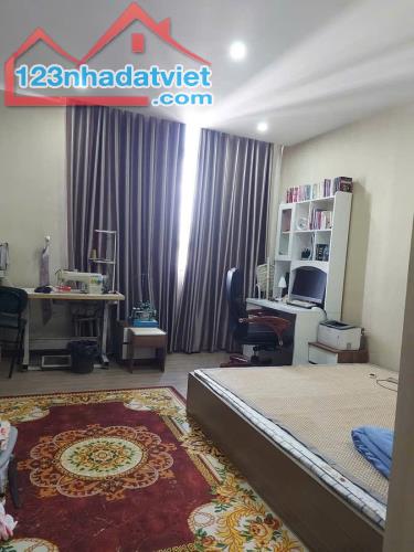 HẠ ĐÌNH - CĂN GÓC - MẶT SÀN RỘNG 206M² - 4 PHÒNG NGỦ MASTER - 66 TRIỆU/M² - 3