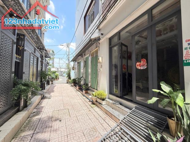 Bán nhà Bùi Minh Trực ngang 4m sổ riêng 5 tầng chỉ 9 tỷ nhỉnh - 0931172218