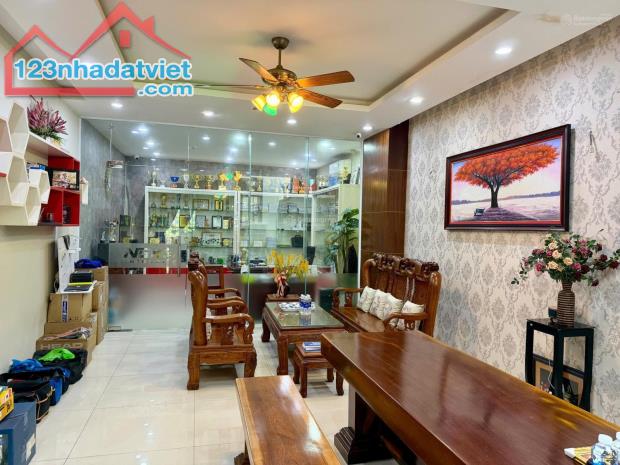 Bán nhà mặt tiền thống nhất mới khu đất vàng trung tâm vũng tàu 1 trệt 3 lầu-90,7m2