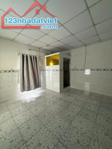 CHỢ VẢI PHÚ THỌ HÒA 16M2 2 TẦNG SHR CHỈ 2.8 TỶ - 4