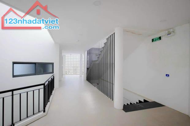 Cho thuê nhà hàng & khách sạn 3.000m2 view Sông Cái Nha Trang, hẻm Lương Định Của - 4