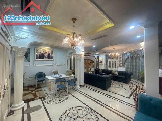 Bán nhà mặt ngõ phố Lý Nam Đế, Hoàn Kiếm, ô tô đỗ cửa, gần phố, phân lô cán bộ. Giá 20 tỷ - 1