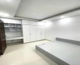 Bán nhà gần Cầu Phùng 44 m2 4 tầng giá 5 tỷ ô tô vào nhà, funll nội thất.