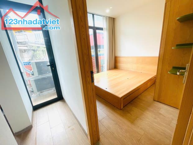 CHO THUÊ CĂN HỘ CAO CẤP – NỘI THẤT FULL – VIEW HỒ LINH QUANH - 2