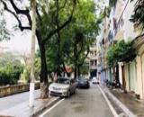 CẦU GIẤY - Toà CCMN 95m² 7 tầng MT 9,5m - Ô tô đỗ cửa - Thang máy - Dòng tiền 1,3