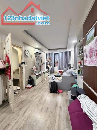 Bán Nhà Phố Trần Hưng Đạo, Hoàn Kiếm - ngõ 4m, thắng tắp - 55m2 x 5 tầng - KD Homestay - 2