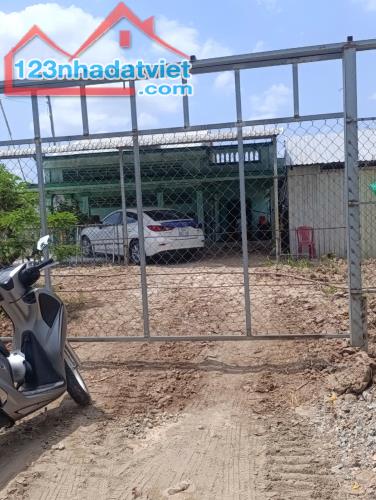 CẦN CHUYỂN CHỖ Ở BÁN SIÊU PHẨM NHÀ ĐẸP - Phù Hợp Cho Mọi Gia Đình - 2