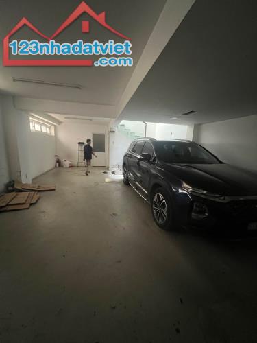 Biệt thự MT Đường 26, Tăng Nhơn Phú A – 222m² (8.1×27.5m) x 5 tầng có hầm - 5