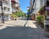 Bán nhà Đông Thắng gần ĐH Tài Chính 40m2 MT 4.4m Ô tô vào nhà 4 tầng dân xây chỉ 9,3 tỷ