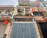 Nguyễn Trọng Tuyển - vòng xoay Lăng Cha Cả - 41m2 x 4T, hẻm thông, nhà cao thoáng.